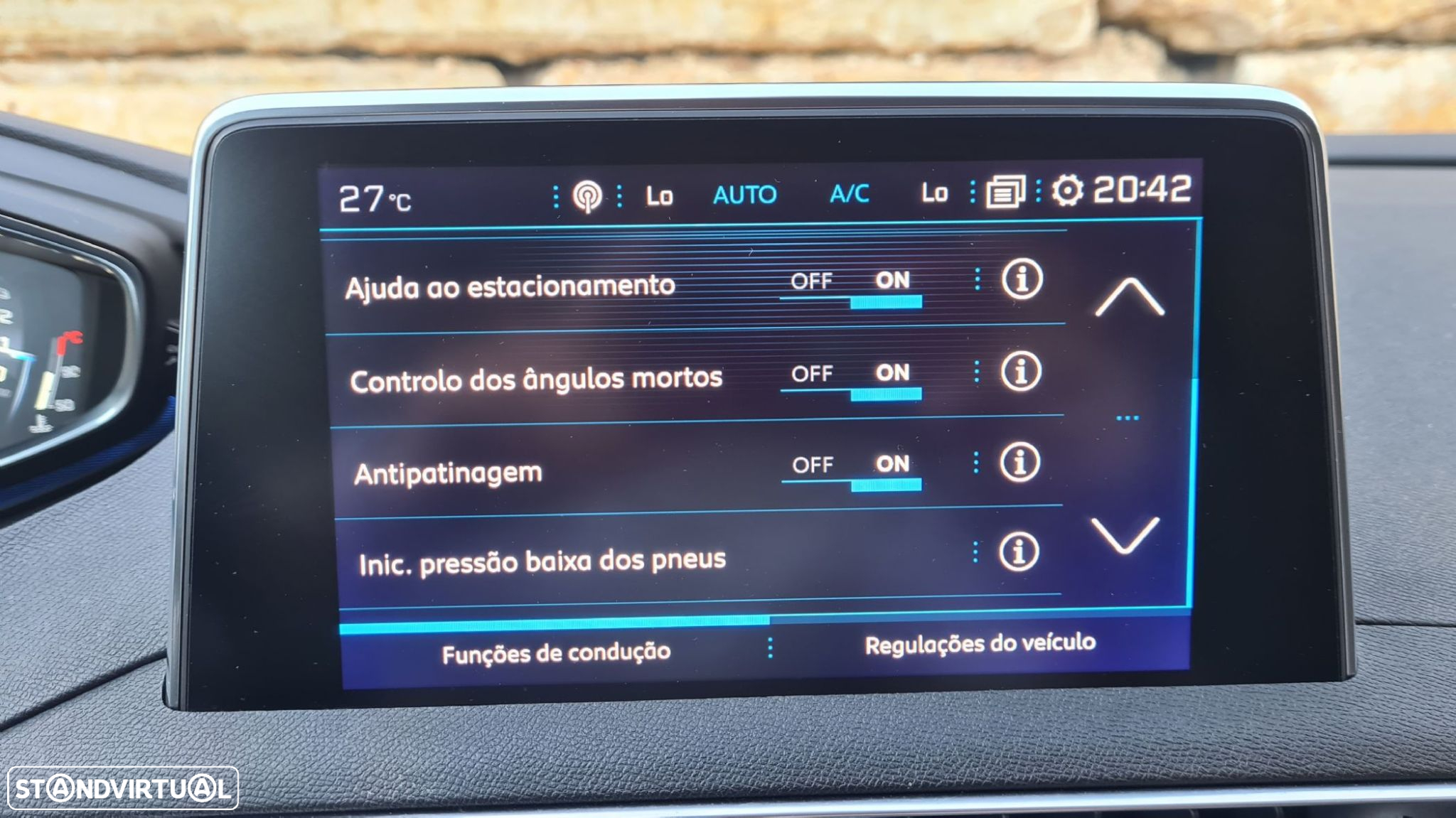 Peugeot 5008 1.6 BlueHDi Allure EAT6 - 26