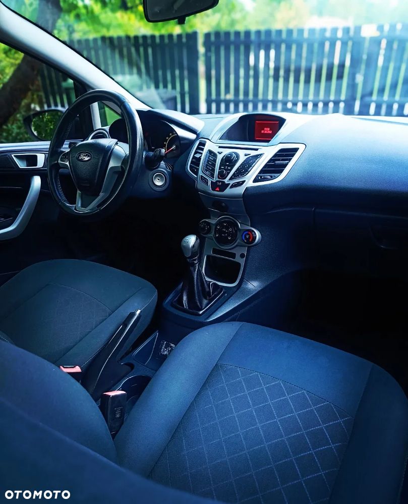Ford Fiesta - 20