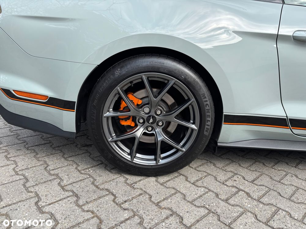 Ford Mustang - 39