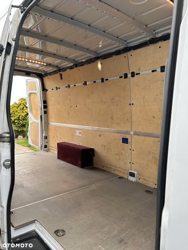 Mercedes-Benz sprinter - 6