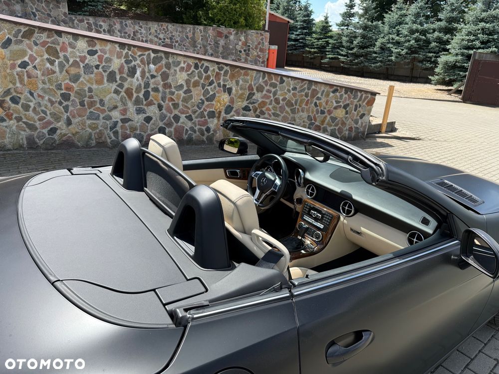Mercedes-Benz SLK 200 (BlueEFFICIENCY) 7G-TRONIC - 13
