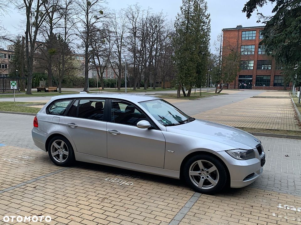 BMW Seria 3 - 24