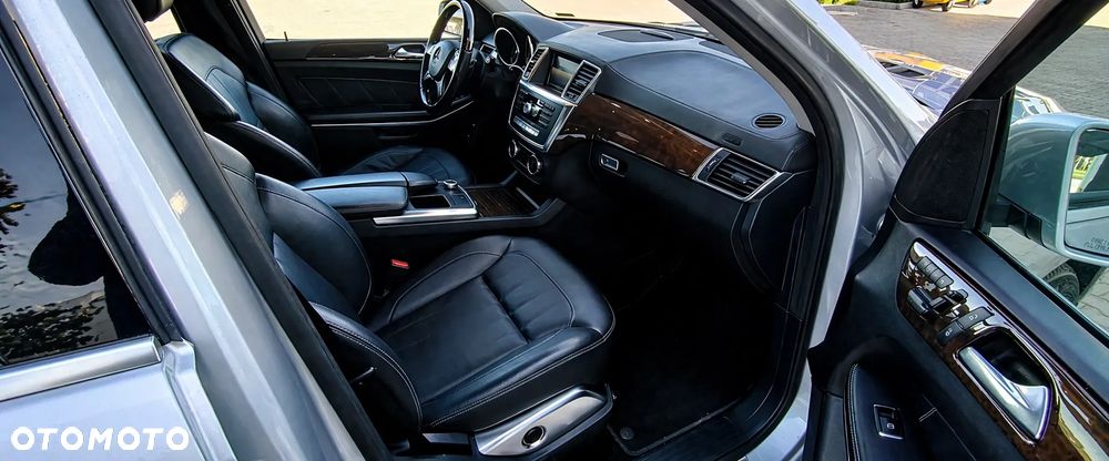 Mercedes-Benz GL 350 BlueTEC 4Matic 7G-TRONIC - 22