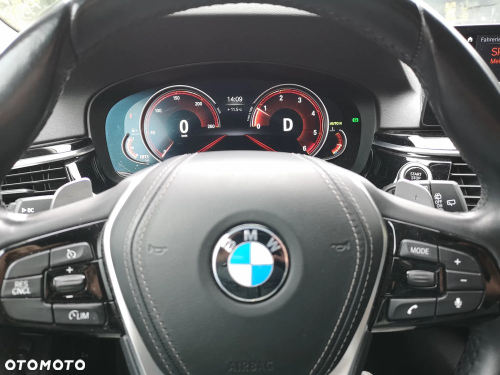 BMW Seria 5 520d xDrive Sport Line sport - 16