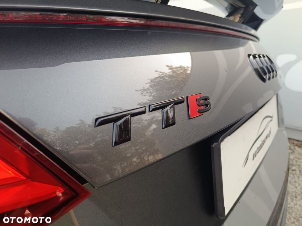 Audi TT S Coupé - 32