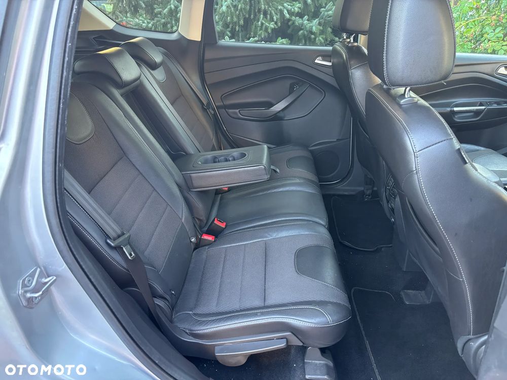 Ford Kuga 2.0 TDCi 4x4 Titanium - 20