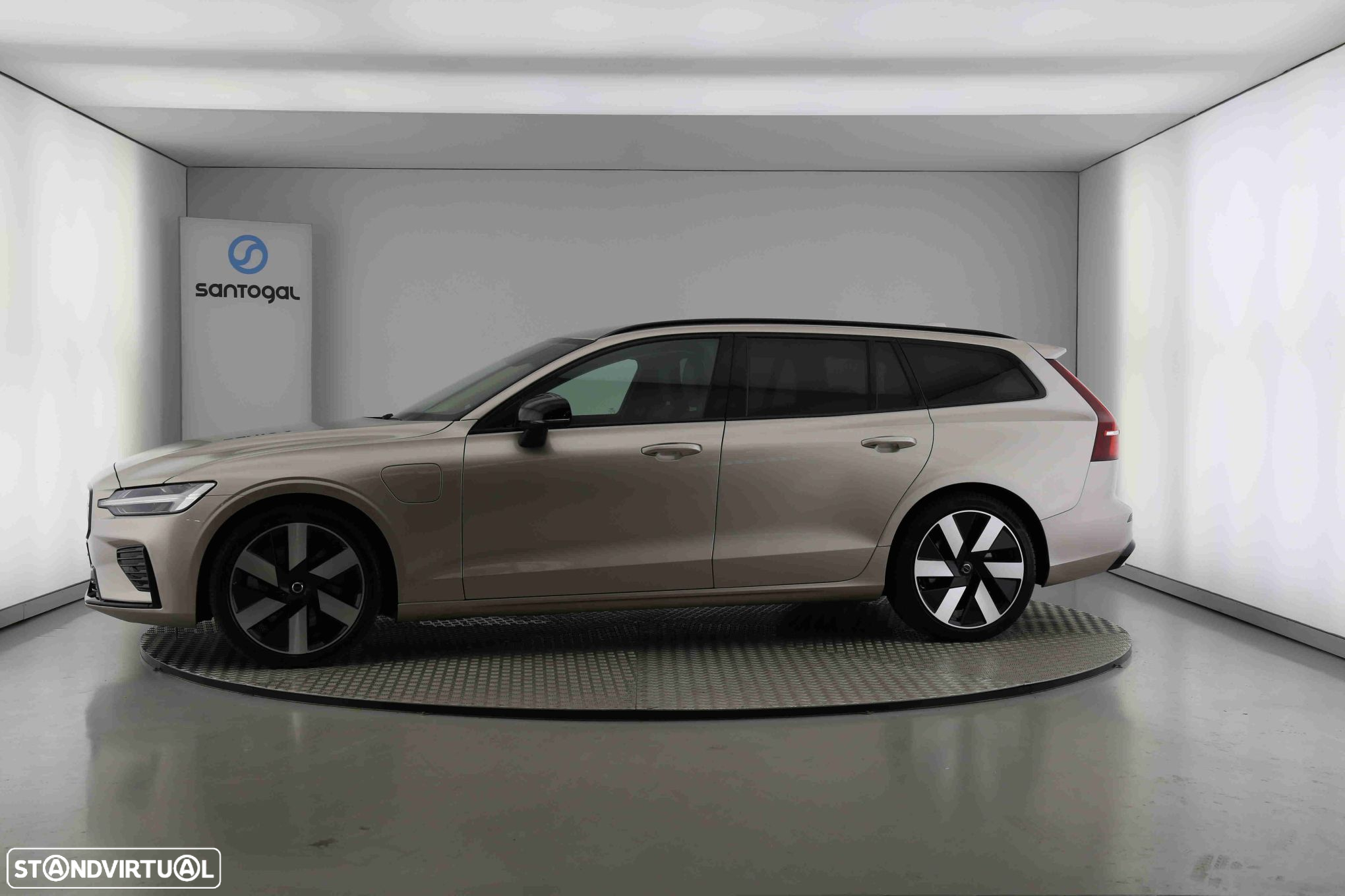 Volvo V60 2.0 T6 AWD TE Plus Dark - 6
