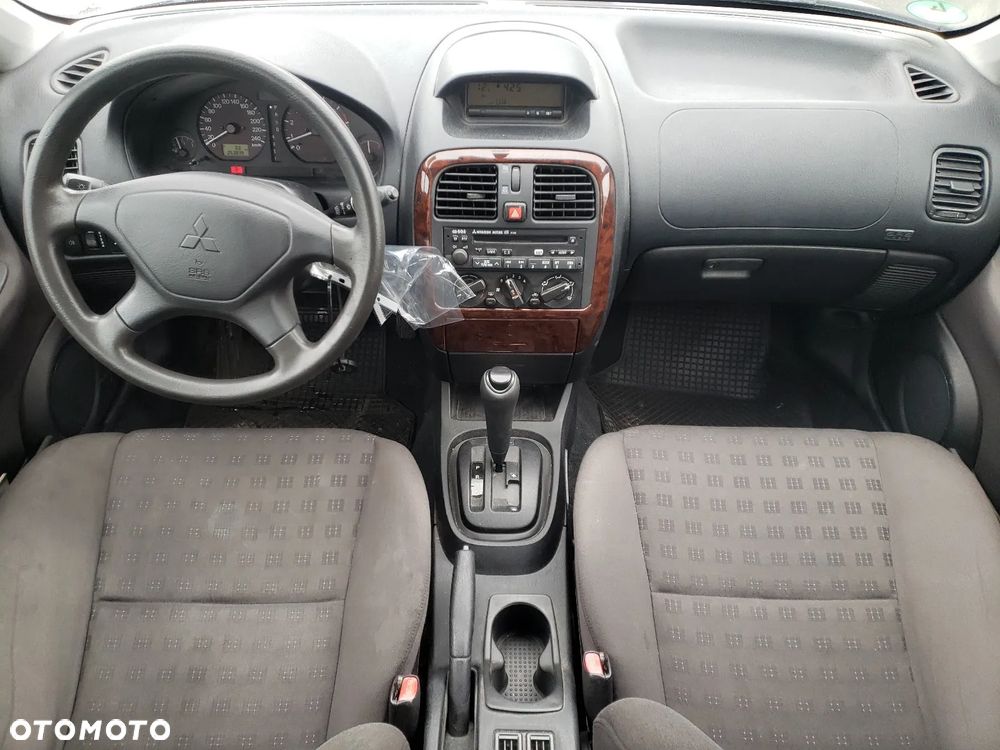 Mitsubishi Carisma 1.8 GDI Automatik Comfort Plus - 14