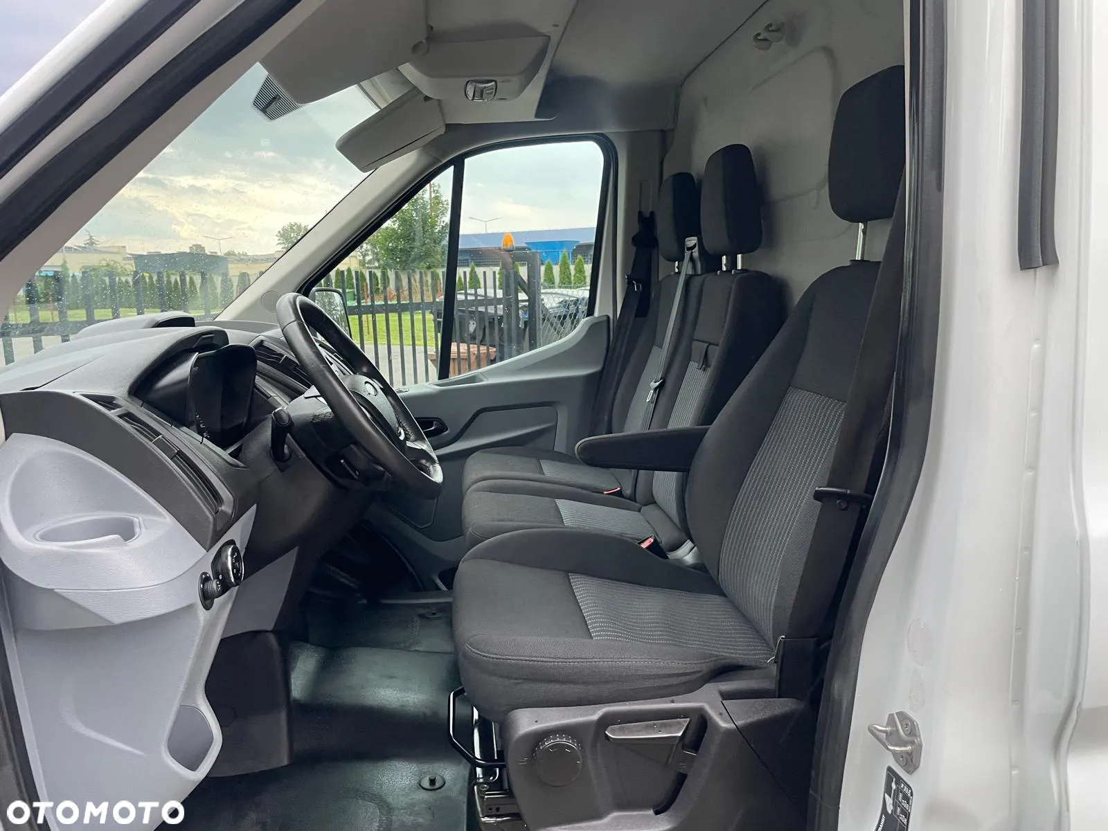 Ford Transit - 17