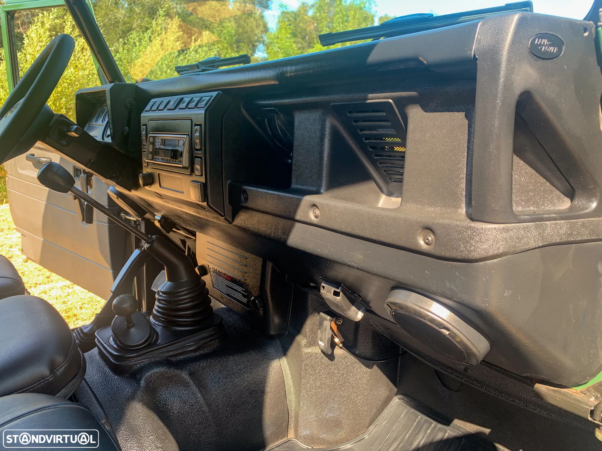 Land Rover Defender 90 2.5 Td5 Soft Top - 28