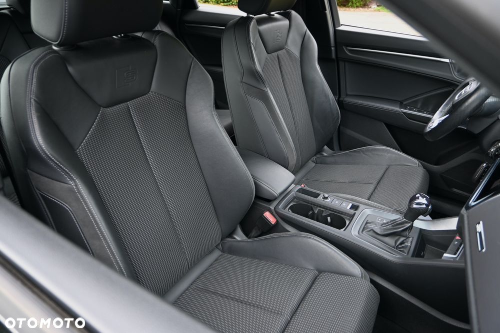 Audi Q3 35 TDI S tronic S line - 32