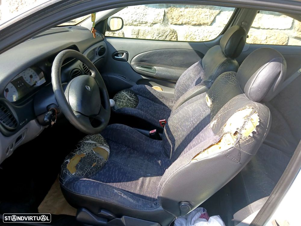 Renault Mégane Grand Coupe - 6