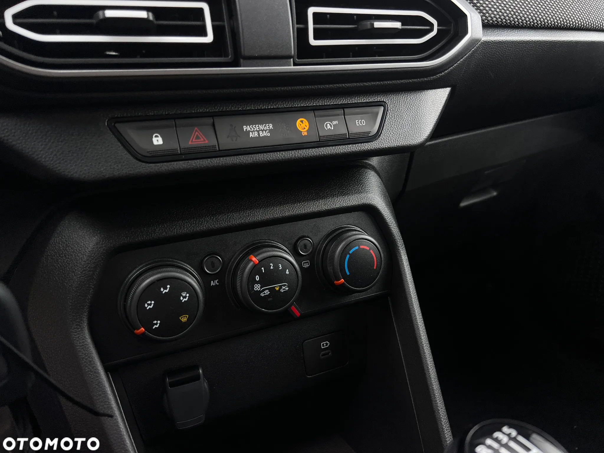 Dacia Jogger 1.0 TCe Expression 7os - 19