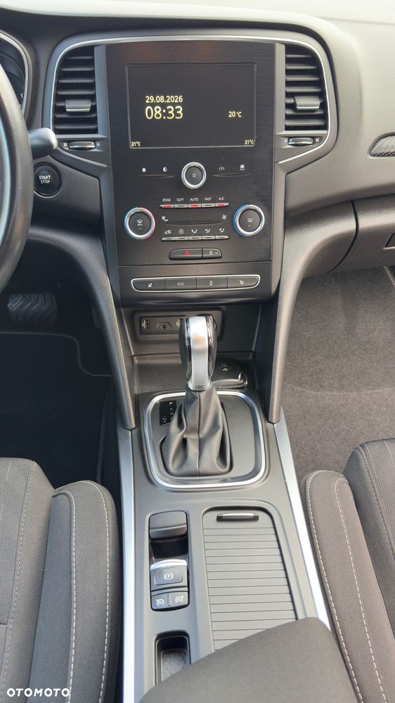 Renault Megane TCe 140 GPF EDC INTENS - 11