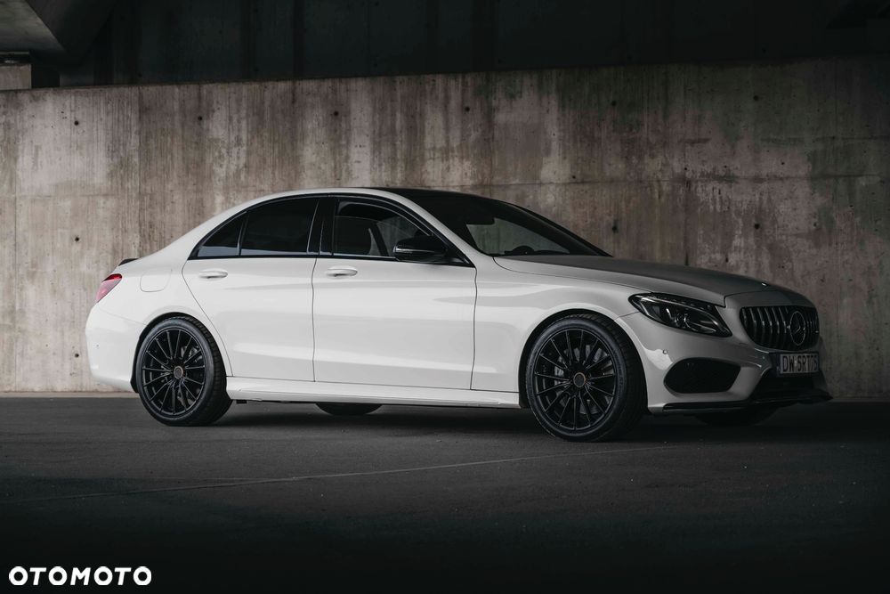 Mercedes-Benz Klasa C AMG 43 4-Matic - 3