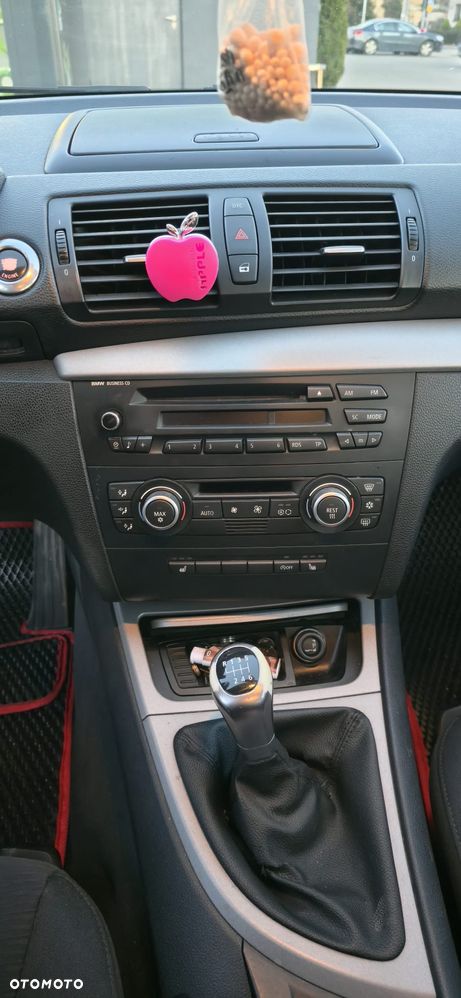 BMW Seria 1 118i - 11