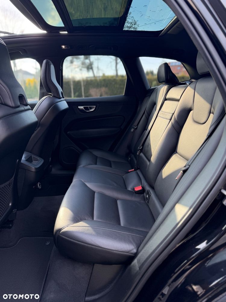 Volvo XC 60 D4 Geartronic RDesign - 18