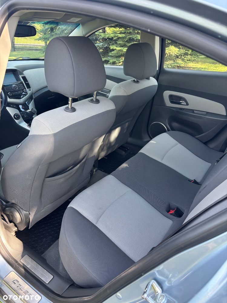 Chevrolet Cruze 1.8 LT+ - 7