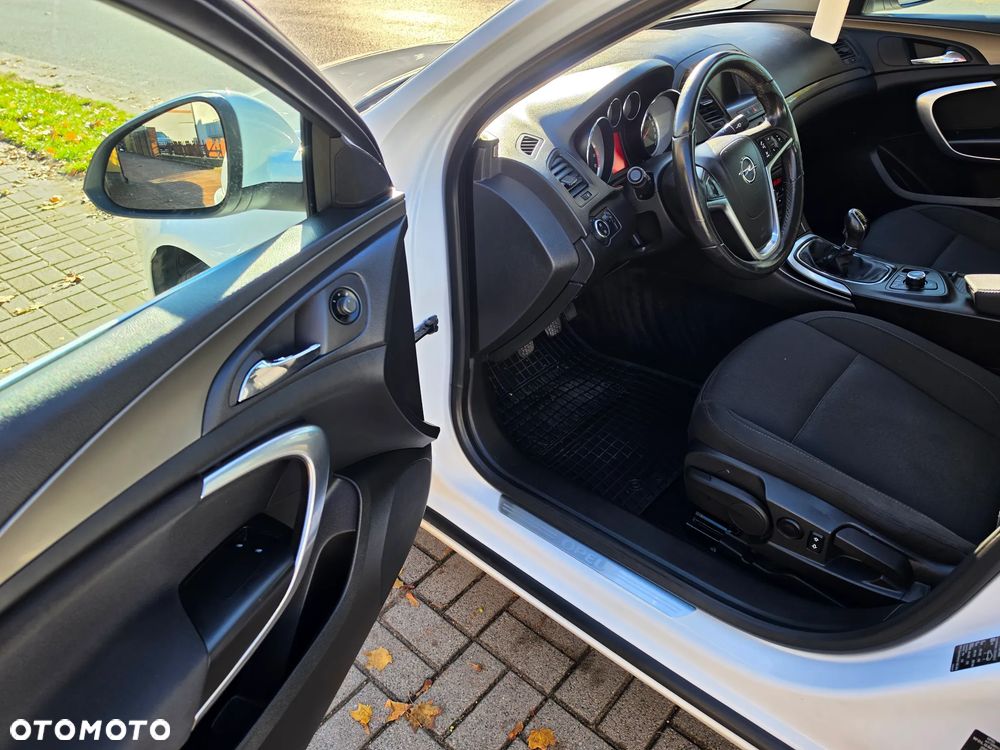Opel Insignia - 8