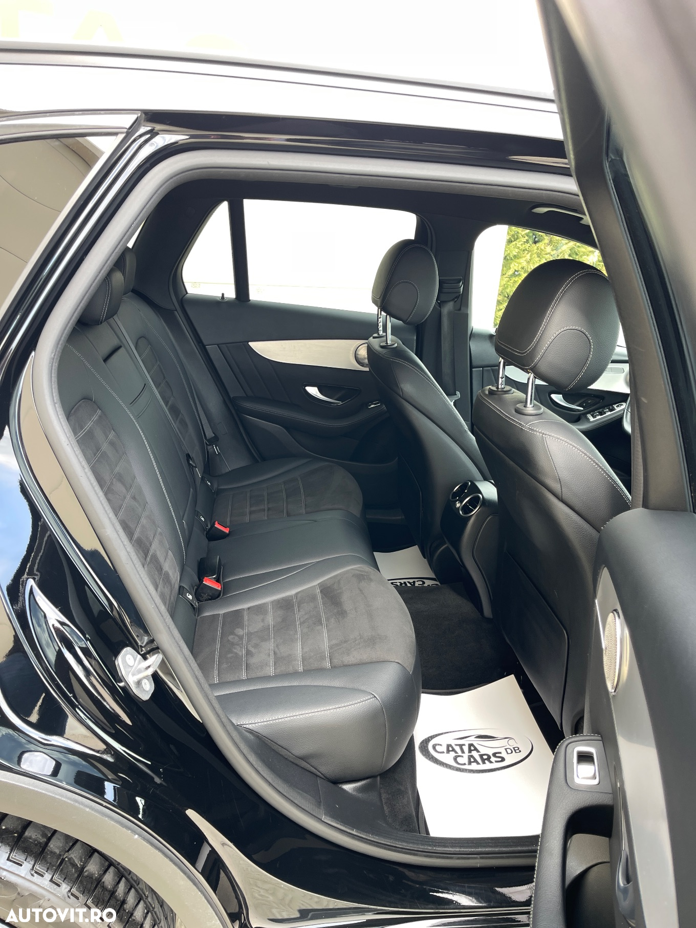 Mercedes-Benz GLC 220 d 4Matic 9G-TRONIC AMG Line - 24