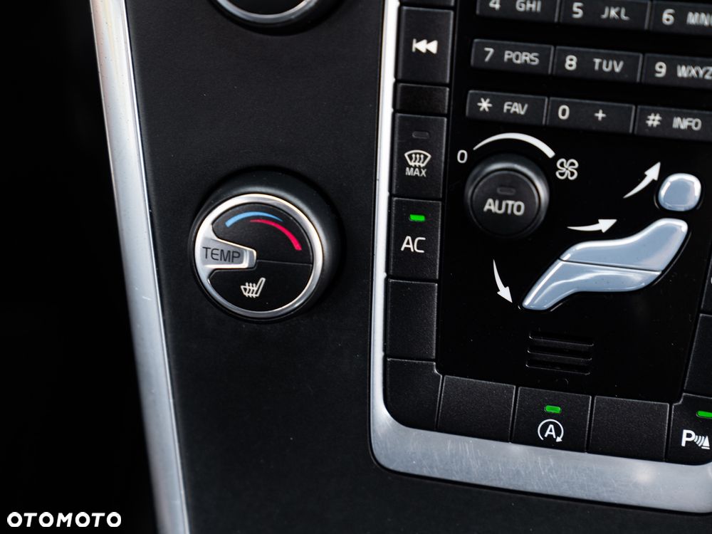 Volvo XC 60 D4 Kinetic - 35