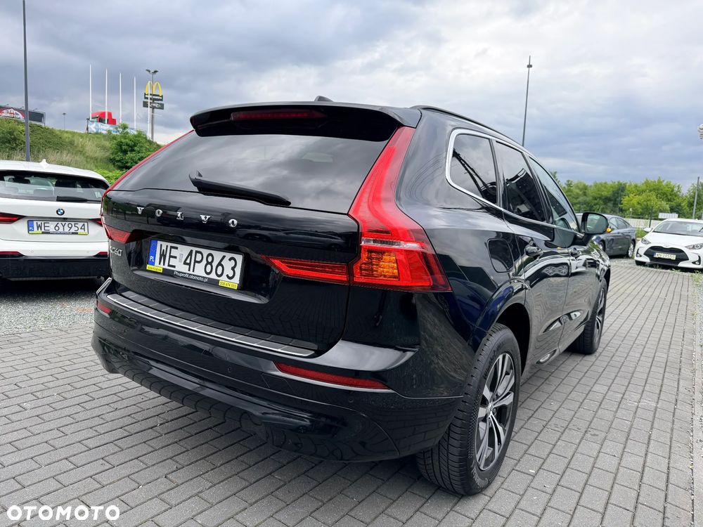 Volvo XC 60 B4 D AWD Momentum Pro - 8