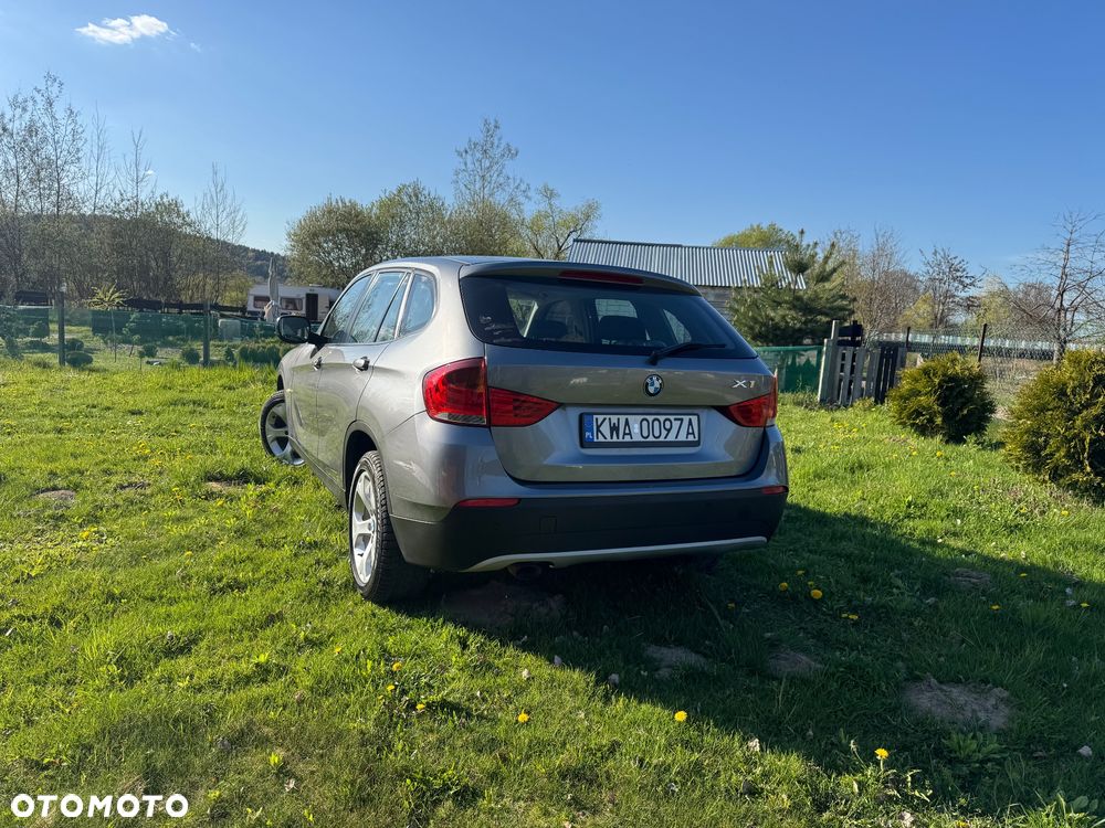 BMW X1 sDrive18d - 10