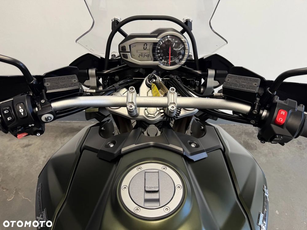 Triumph Tiger - 8