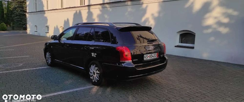 Toyota Avensis - 14