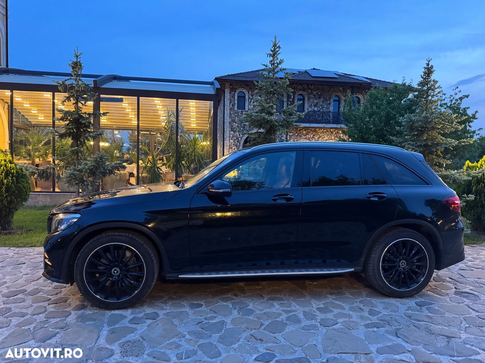 Mercedes-Benz GLC 220 d 4MATIC 9G-TRONIC AMG Line - 3