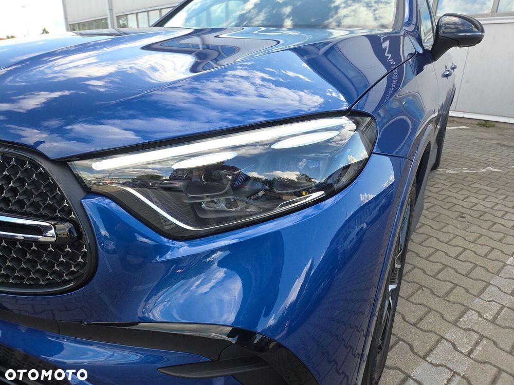 Mercedes-Benz GLC 200 mHEV 4-Matic AMG Line - 24
