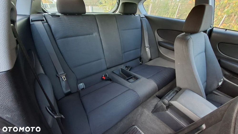 BMW Seria 1 118i - 17