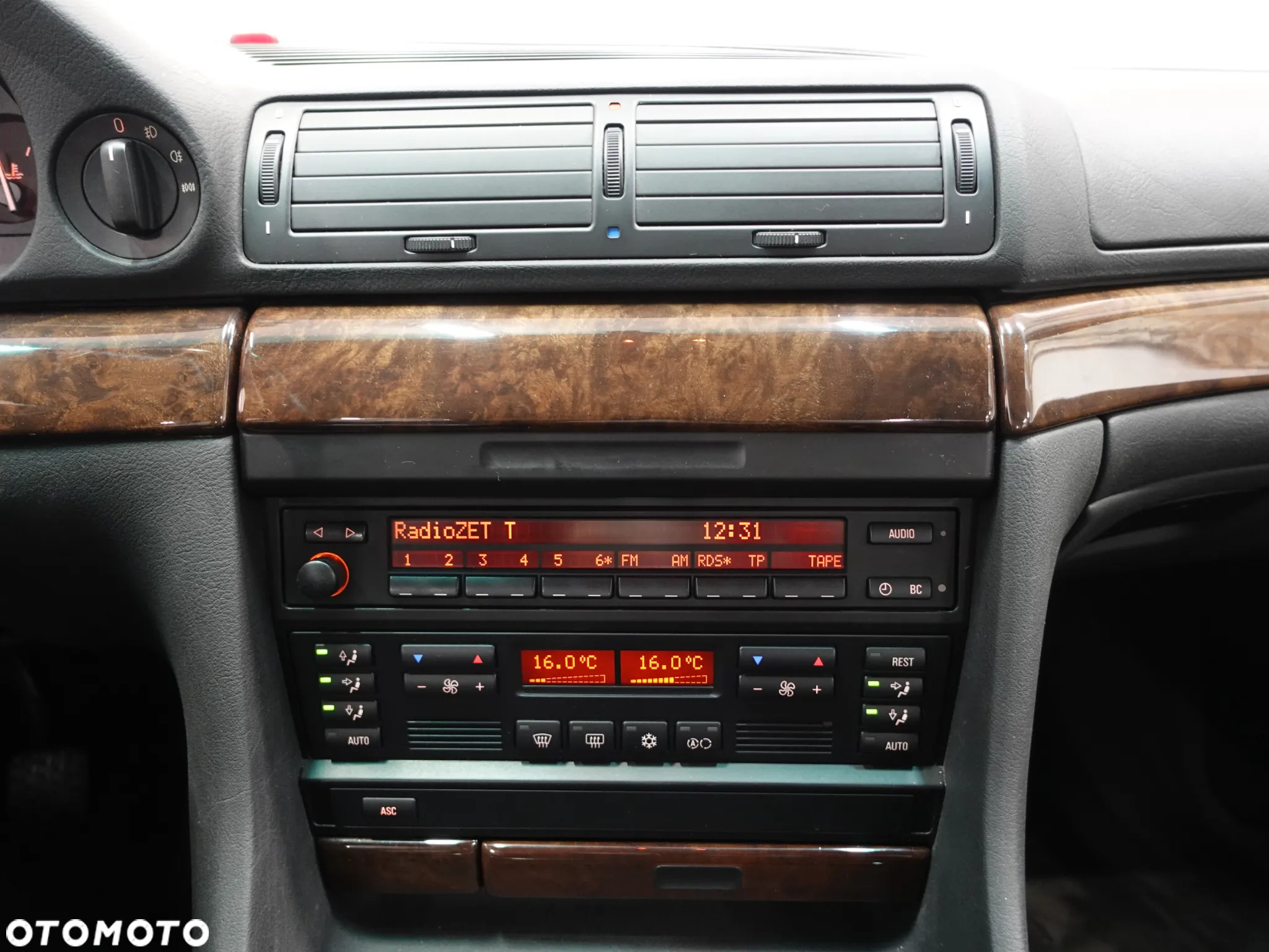 BMW Seria 7 728i - 33