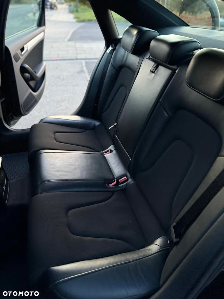 Audi A4 Limousine 1.8 TFSI S line Sportpaket - 14