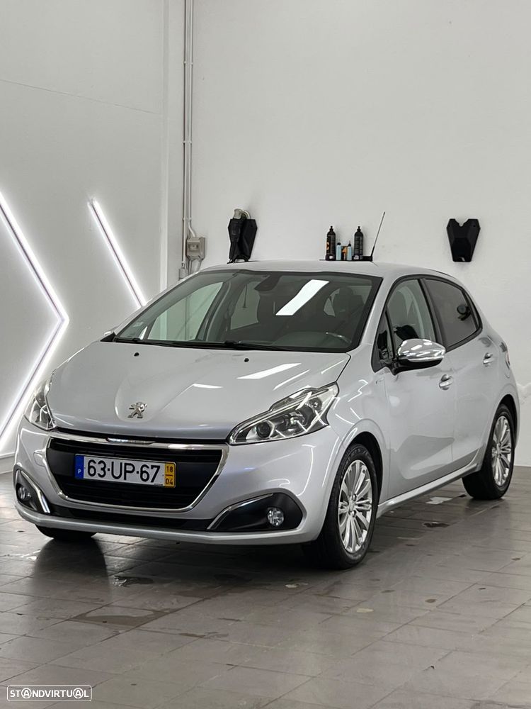 Peugeot 208 1.2 PureTech Style - 6