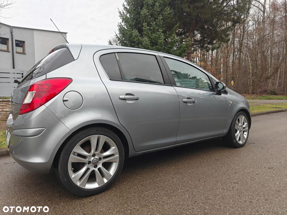 Opel Corsa 1.4 16V Edition - 12