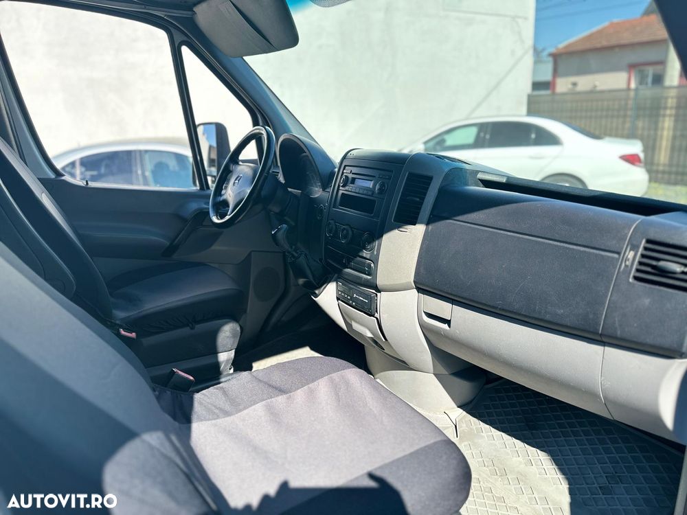 Mercedes-Benz Sprinter - 7