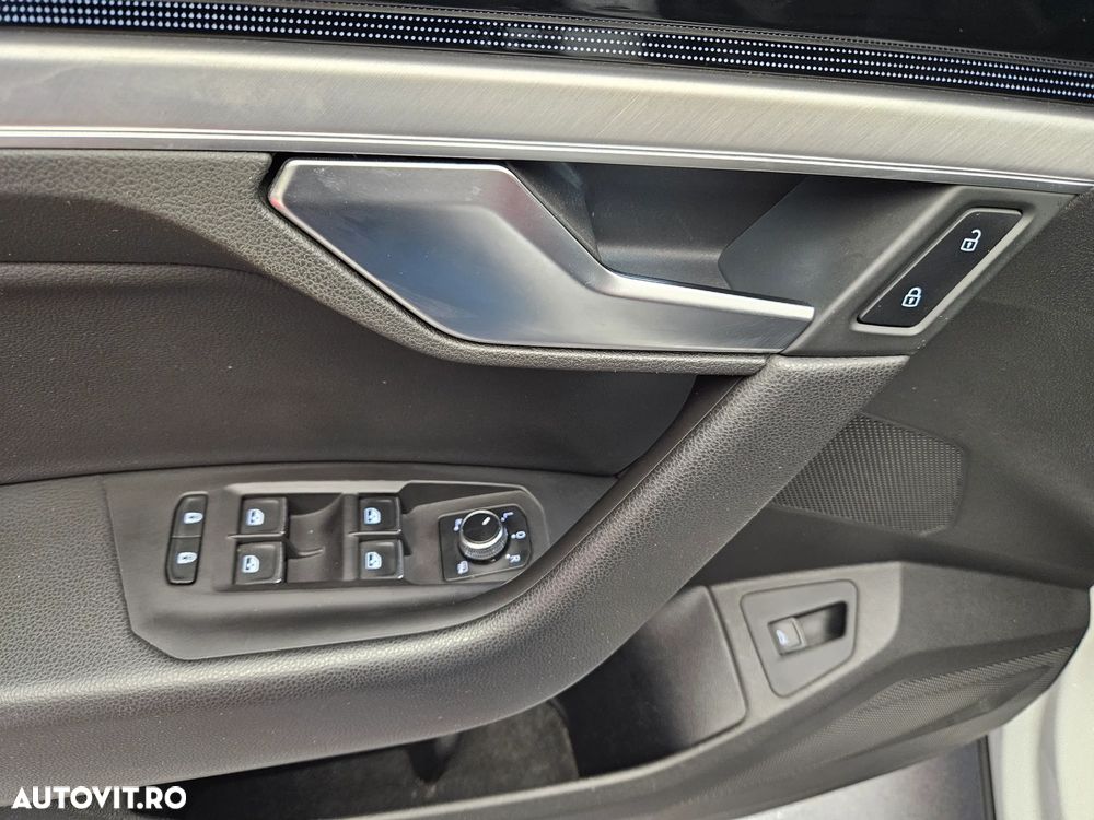 Volkswagen Touareg V6 TDI 4MOTION Elegance - 20