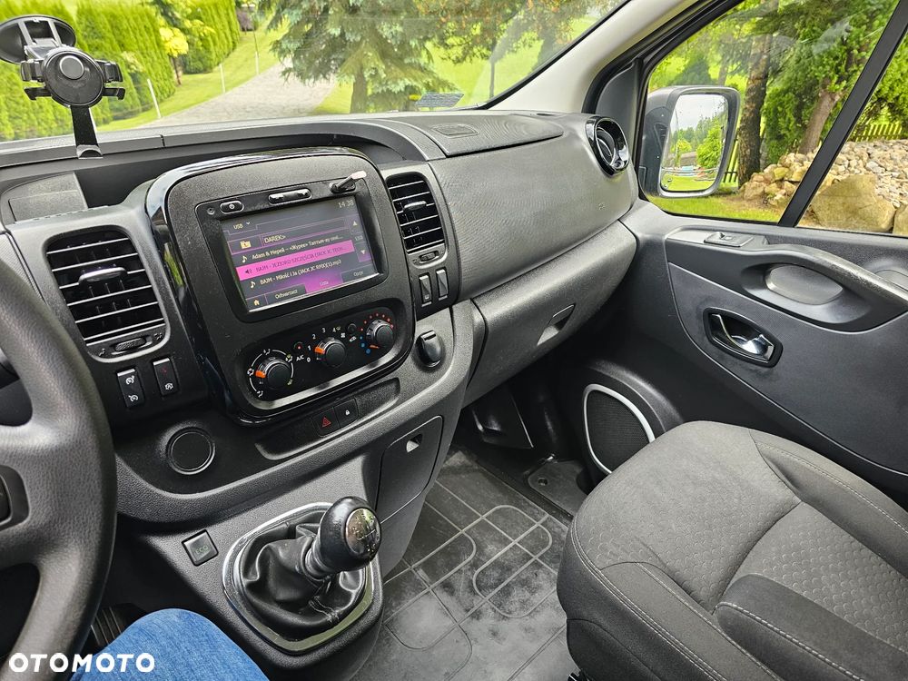 Opel Vivaro L2H1 2,9t Elegance Business - 14