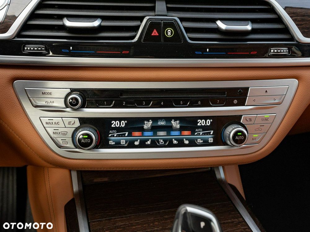 BMW Seria 7 740Ld xDrive - 18