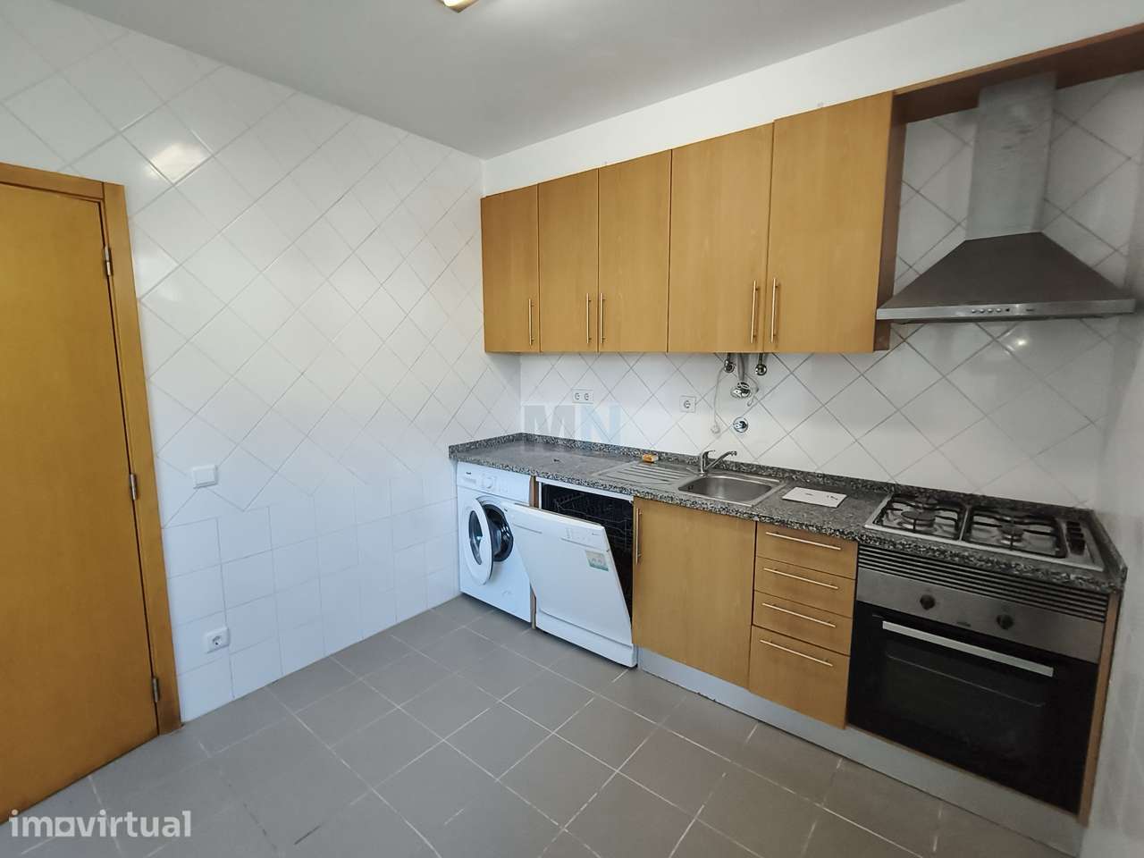 Moradia Remodelada M2+1 com Terraço nos Olivais, Coimbra - Grande imagem: 2/18