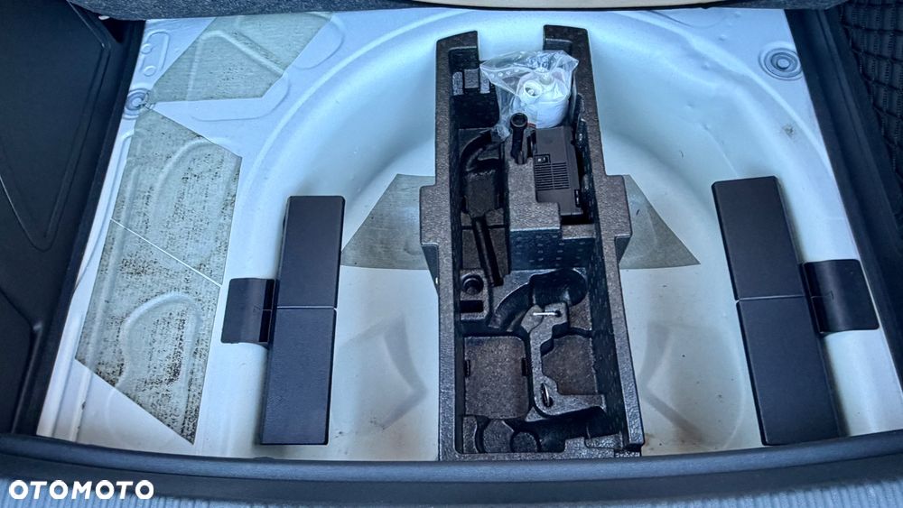 Skoda RAPID Spb 1.0 TSI Ambition - 21