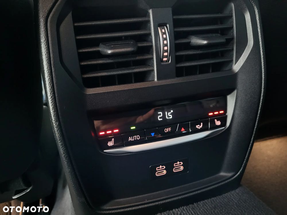 BMW Seria 3 M340d xDrive - 32