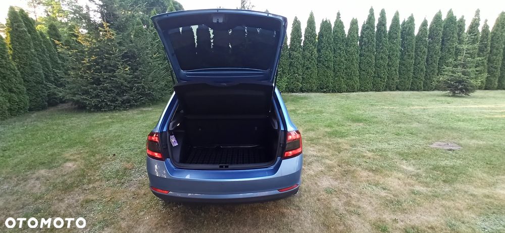 Skoda RAPID - 7