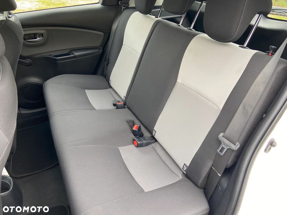 Toyota Yaris - 38