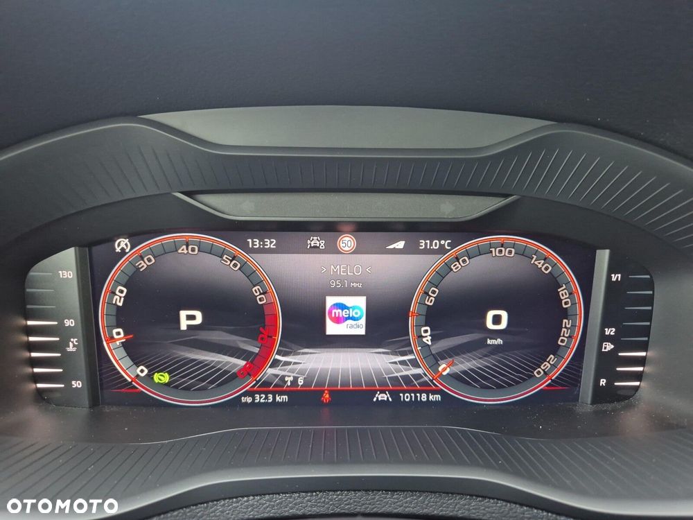 Skoda Karoq 1.5 TSI ACT Sportline DSG - 18