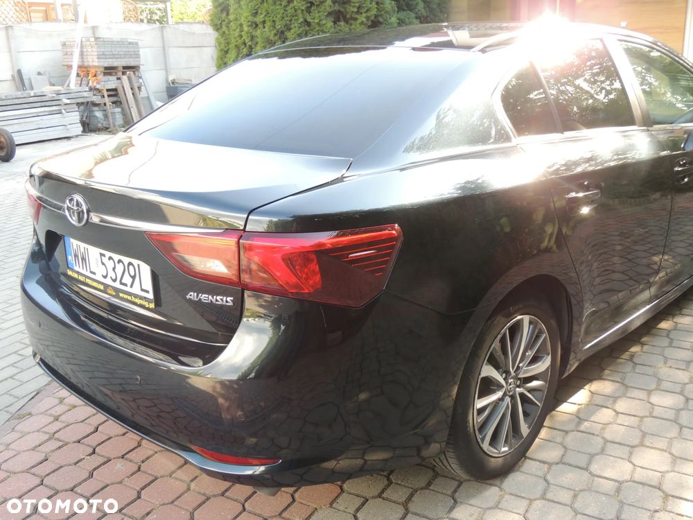 Toyota Avensis 2.0 D-4D Premium - 16