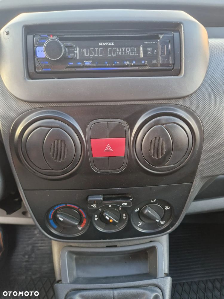 Citroën Nemo 1.4i X - 10