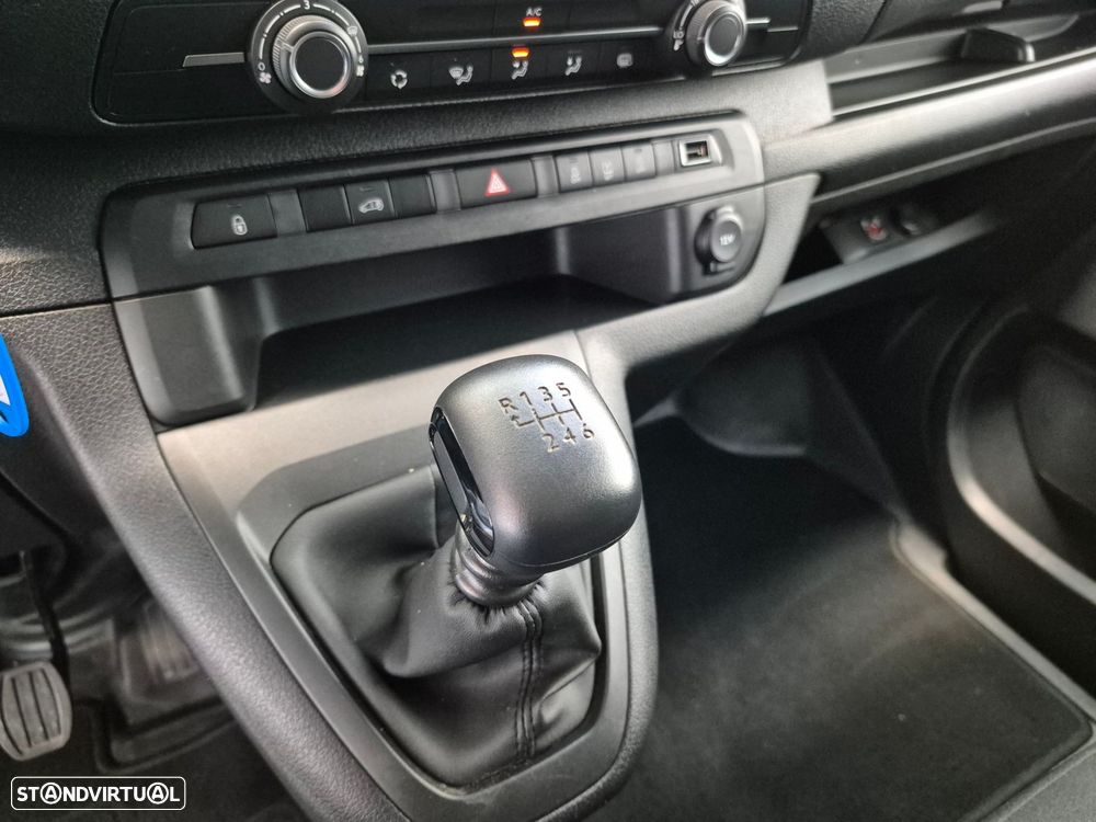 Opel Vivaro 1.5 CDTi L3H1 Essentia Inc - 16