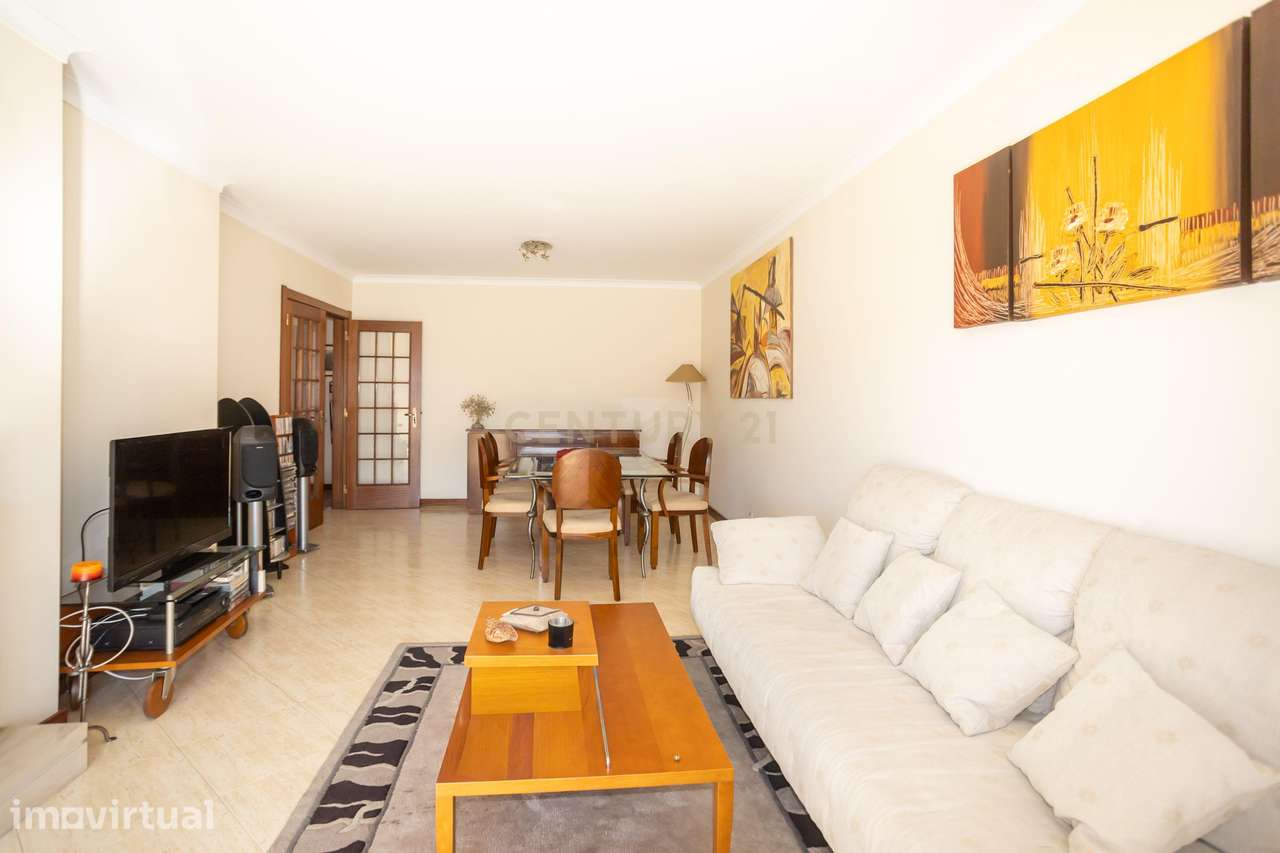 T2 com 114 m² com arrecadação e garagem em Agualva- Cacém - Grande imagem: 3/40
